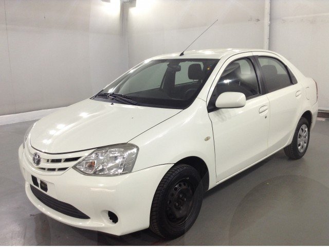 ETIOS X SEDAN 1.5 FLEX 16V 4P AUT. ANO 2013/2013