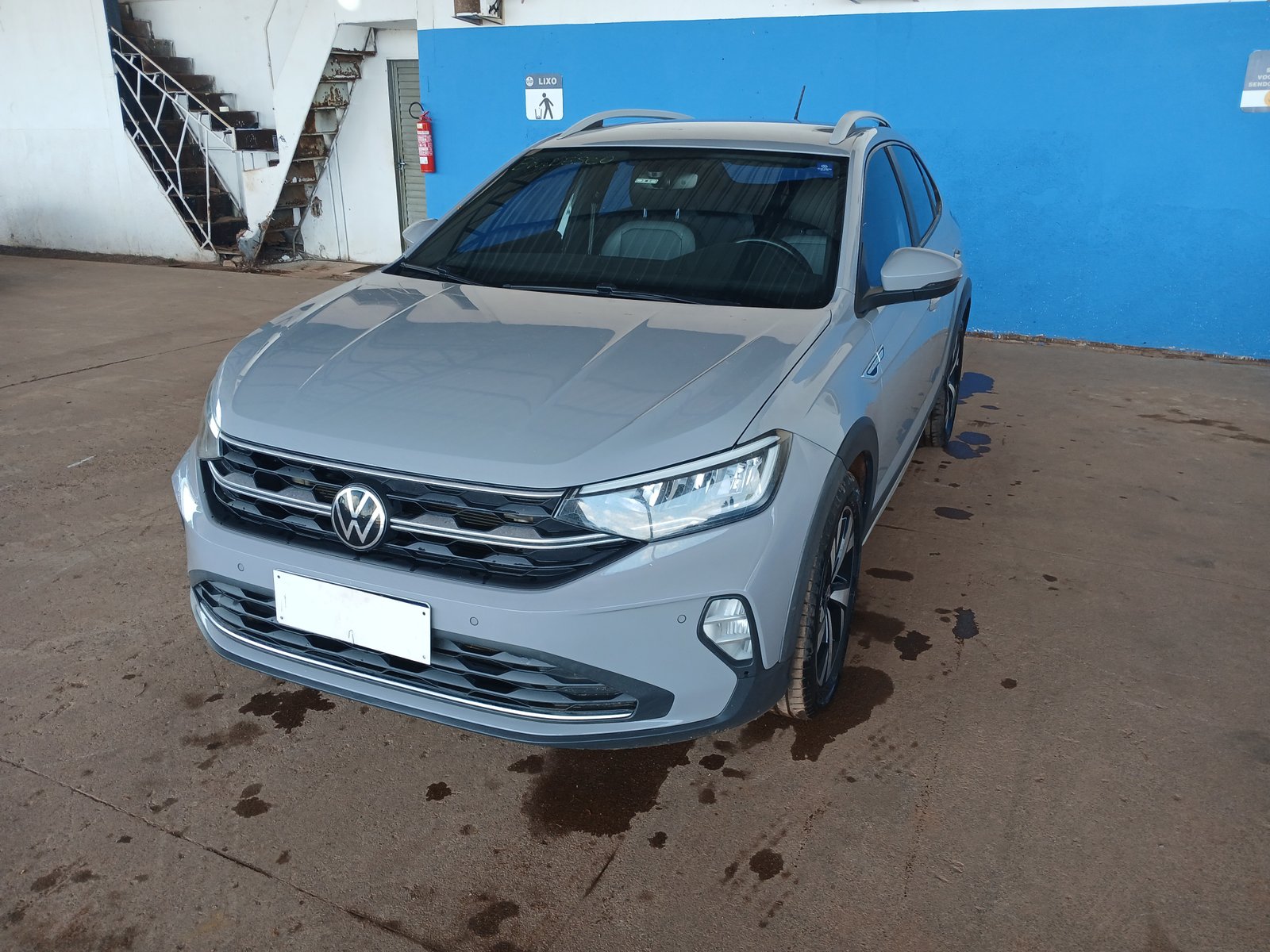 NIVUS HIGHLINE 1.0 200 TSI ANO 2022 / 2023
