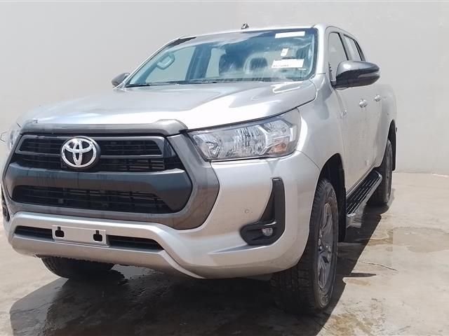 HILUX CD SRX 2.8 A4FD ANO 2023/2024